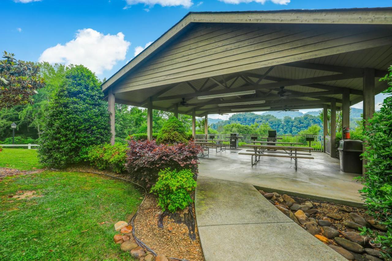 Livin It Up Whispering Pines 632 Apartment Pigeon Forge Exterior photo